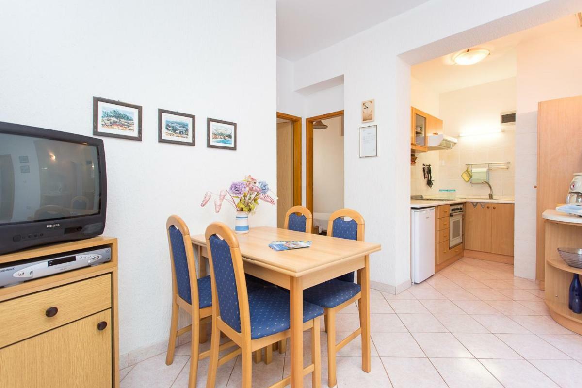 2-Bedroom Apartment 300M From Beach In Punat Dış mekan fotoğraf
